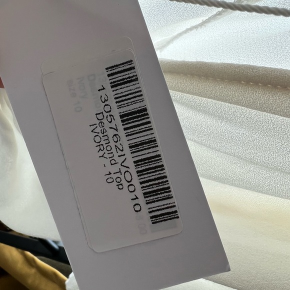 NWT Reformation Desmond Top in Ivory Size 10 - Picture 15 of 16